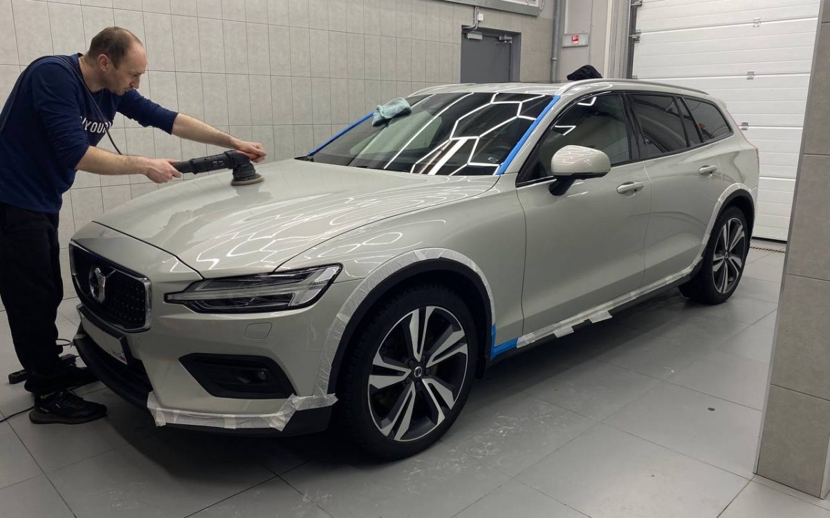 Volvo V60 CC — Полировка и защита плёнкой